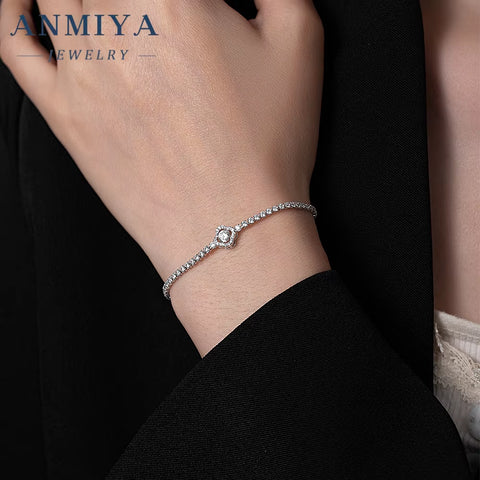 Hypoallergenic 925 Silver Jewelry Clover Bracelet for Sensitive Skin with Adjustable Chain & Bright Zircon