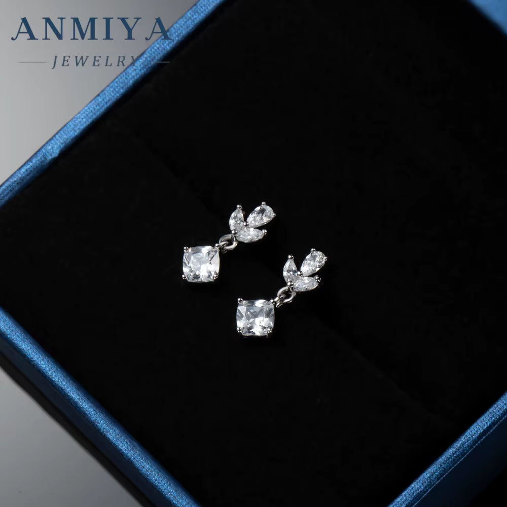 2024 Exquisite Simple Rhomboid Shape Geometry Irregularity Stylish Zircon Stud Earrings for Women