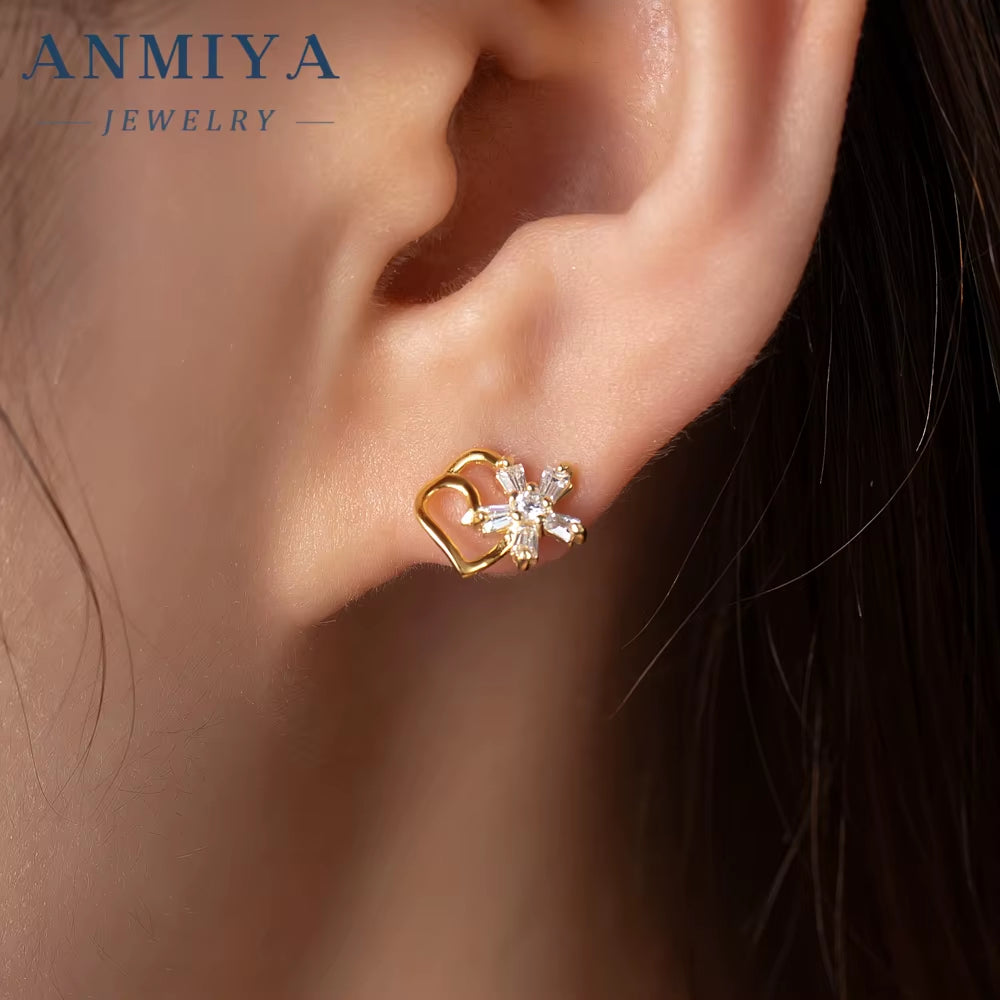 New Arrival 18K Gold Plated Diamond Earring Heart Stud Hollow Out Earrings for Engagement Wedding Party