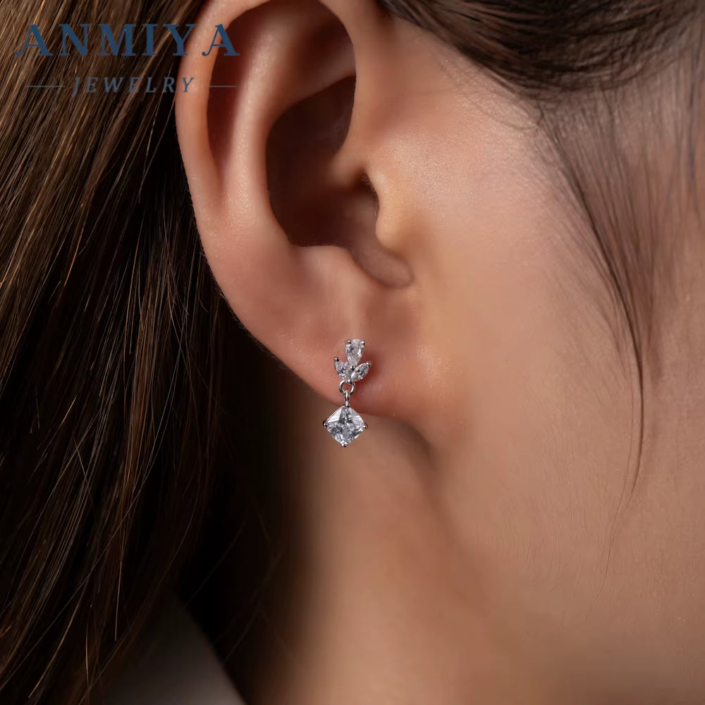 2024 Exquisite Simple Rhomboid Shape Geometry Irregularity Stylish Zircon Stud Earrings for Women