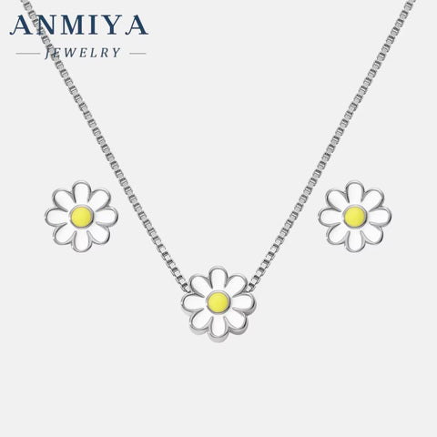Fashion Designer Daisy Flower Jewelry Earrings Studs Necklace Chain Necklace Combo Set for Women