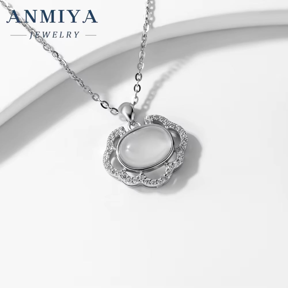 2024 Fashion Jewelry Necklace White Chalcedony Pendant 925 Silver Zircon Necklace for Women Girls