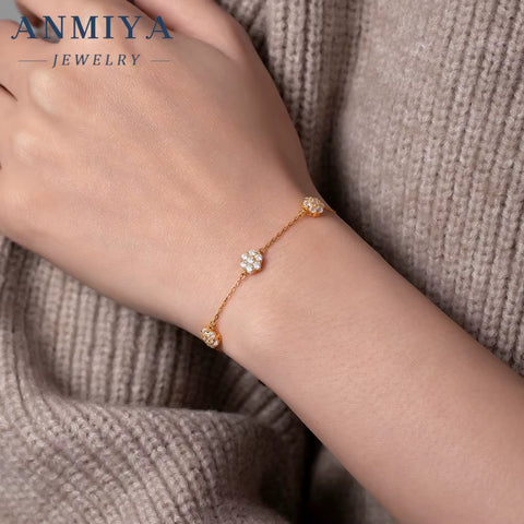 Modern Silver Jewelry Geometric Clover Bracelet Contemporary Design for Trendsetters Silver Clover Bracelet