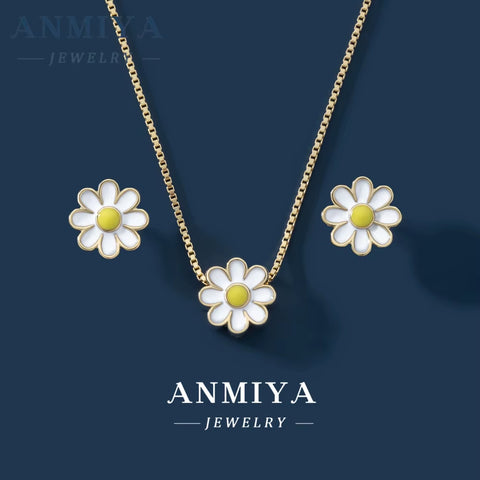 Fashion Designer Daisy Flower Jewelry Earrings Studs Necklace Chain Necklace Combo Set for Women