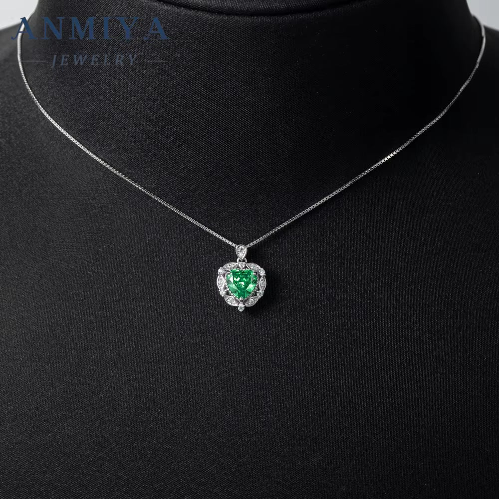 Fine Jewelry 925 Sterling Silver Necklace Green Ice Cut Zircon Heart Shape Necklace for Lover