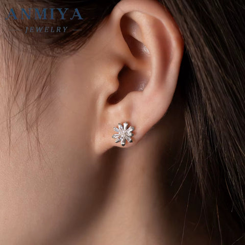 Dainty Sterling Silver Earrings Wholesale Luxury Snowflake Shape 925 Silver Sweet Earrings for Girl