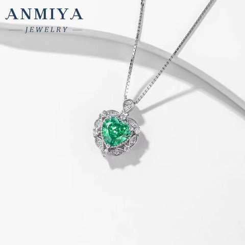 Fine Jewelry 925 Sterling Silver Necklace Green Ice Cut Zircon Heart Shape Necklace for Lover