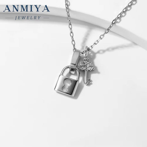Wholesale Jewelry 2024 Fashion Charm Customised Key Lock Pendant Necklace Chain for Women Girls