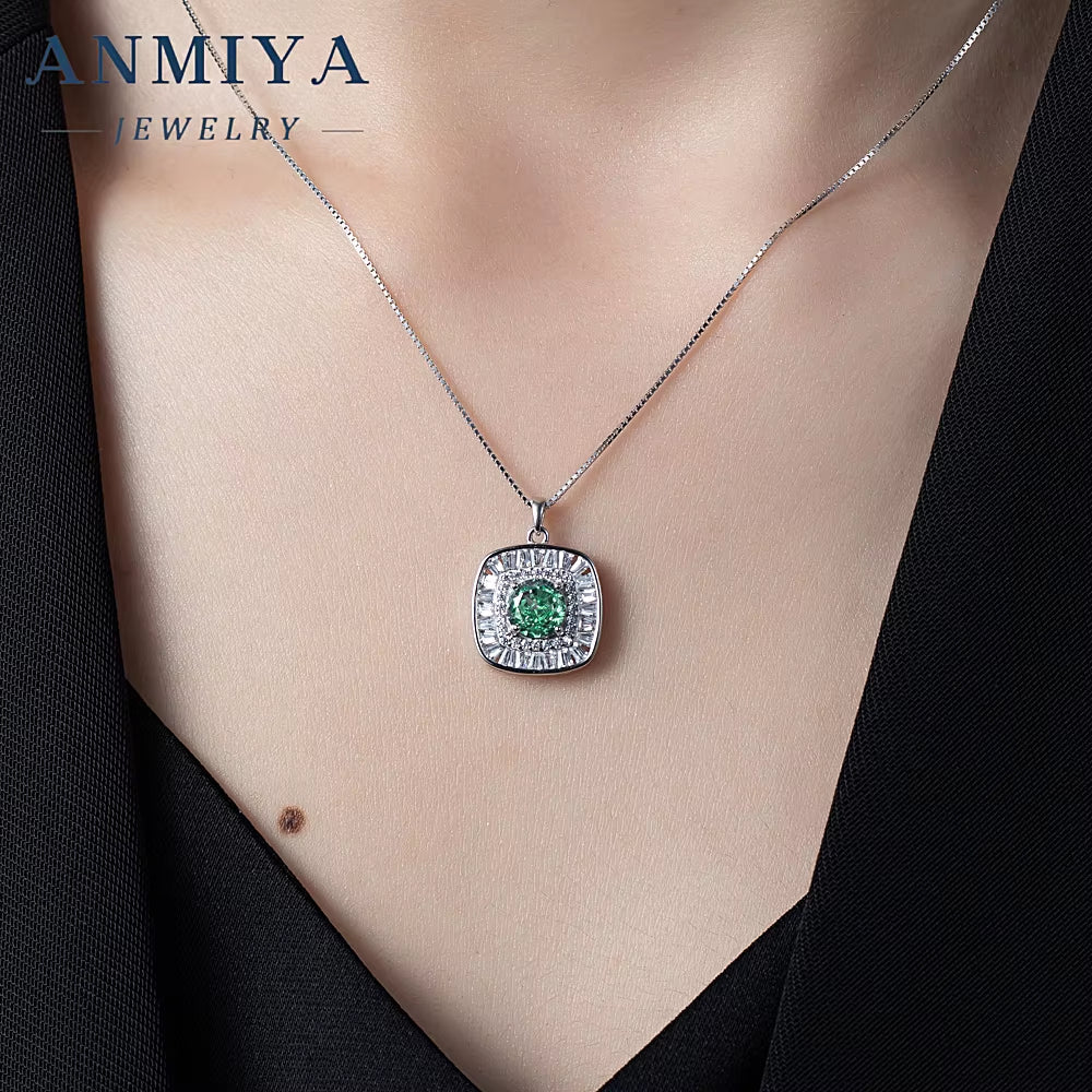 Luxury Women 925 Silver Square Necklaces with Green round Brilliant Cut Women'S Necklace Wholesale Jewelry