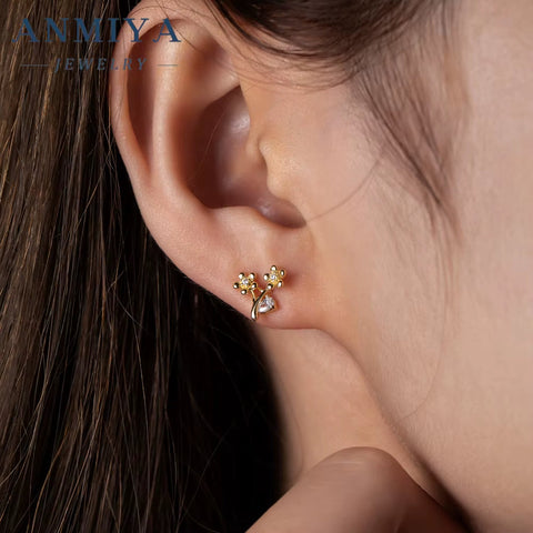 Niche Design Flower Shape Small Stud Earrings 925 Silver Gold Plating Jewelry Earrings for Girl