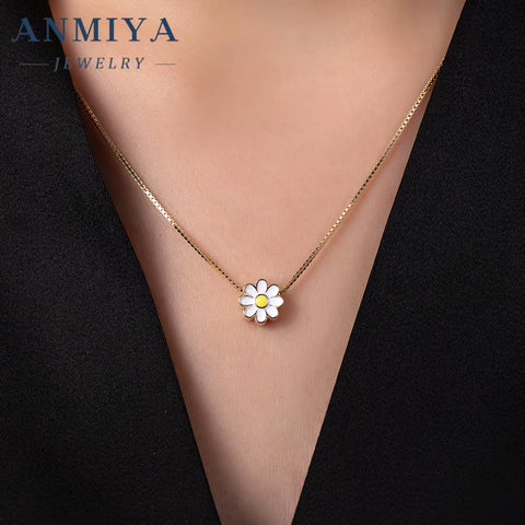 Fashion Designer Daisy Flower Jewelry Earrings Studs Necklace Chain Necklace Combo Set for Women